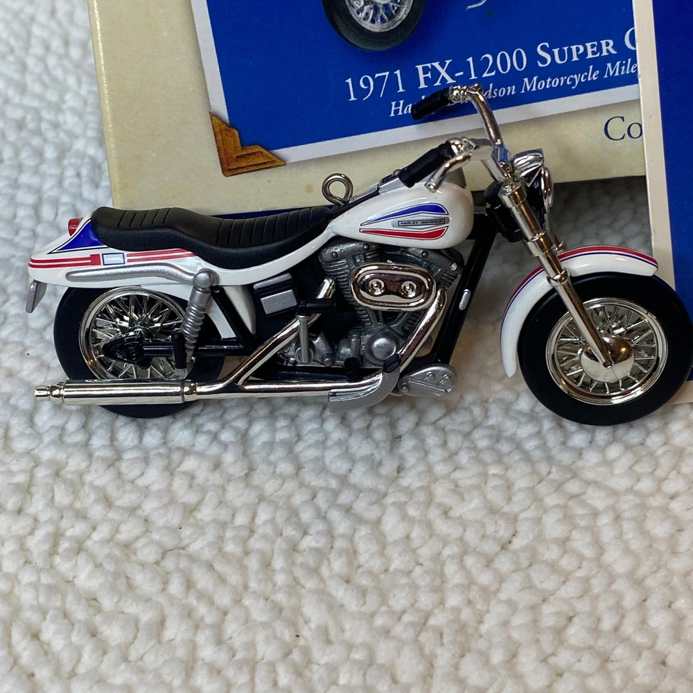 Hallmark 1971 FX 1200 Super Glide Harley‎ Davidson Motorcycle Ornament with box